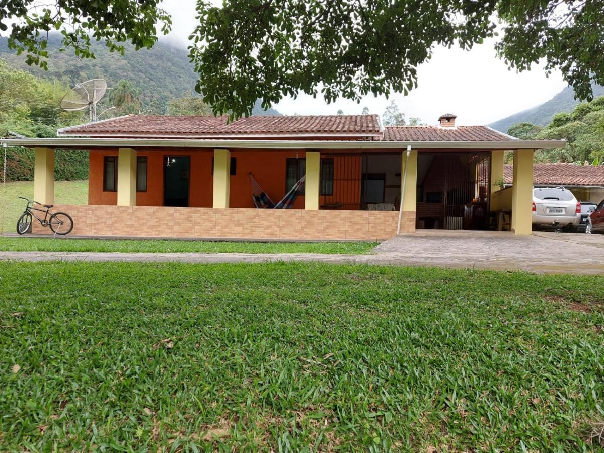 Recanto Magalhaes Sao Bento do Sapucai Exterior photo
